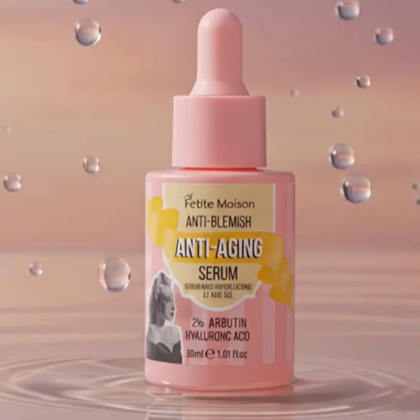 Petite Maison Anti-Blemish Anti Aging Serum ile Daha Eşit ve Genç Bir Cilt Görünümü